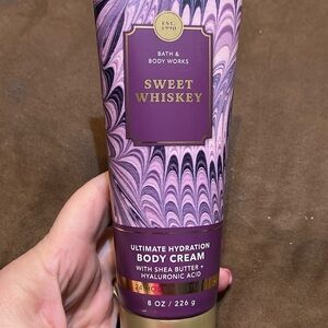 NWT B&BW Sweet Whiskey Ultimate Hydration Body Cream